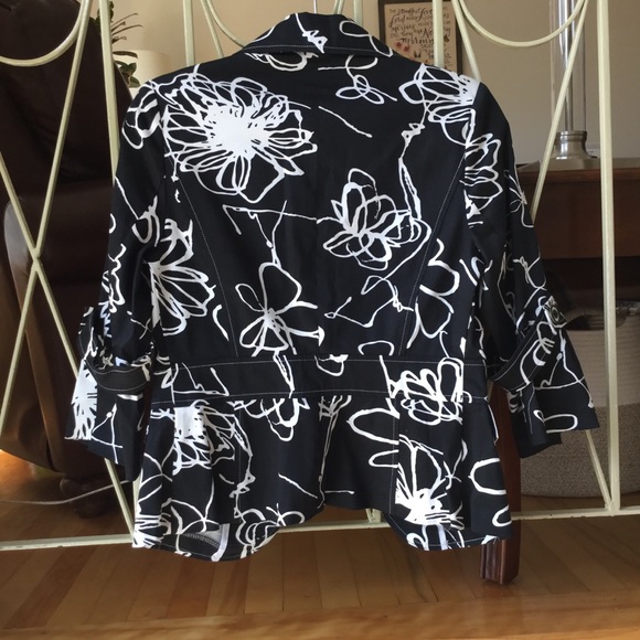 Melanie Lyne Blazer - Picture 3 of 8